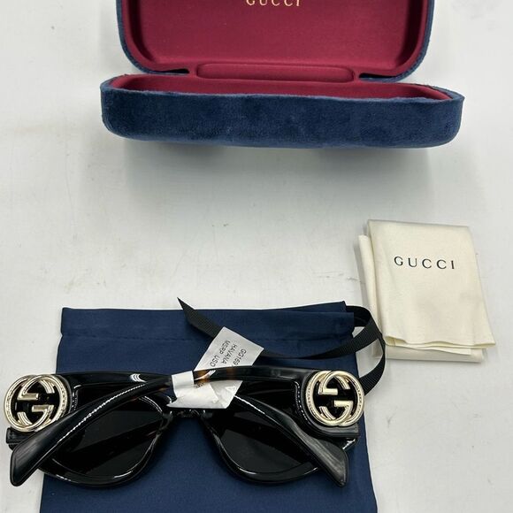 Gucci oval frame sunglasses. NWT. - Picture 4 of 10